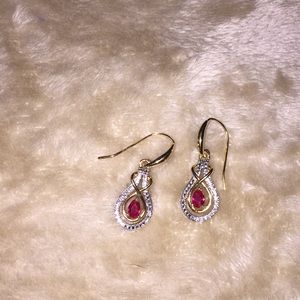 Only wore once for homecoming